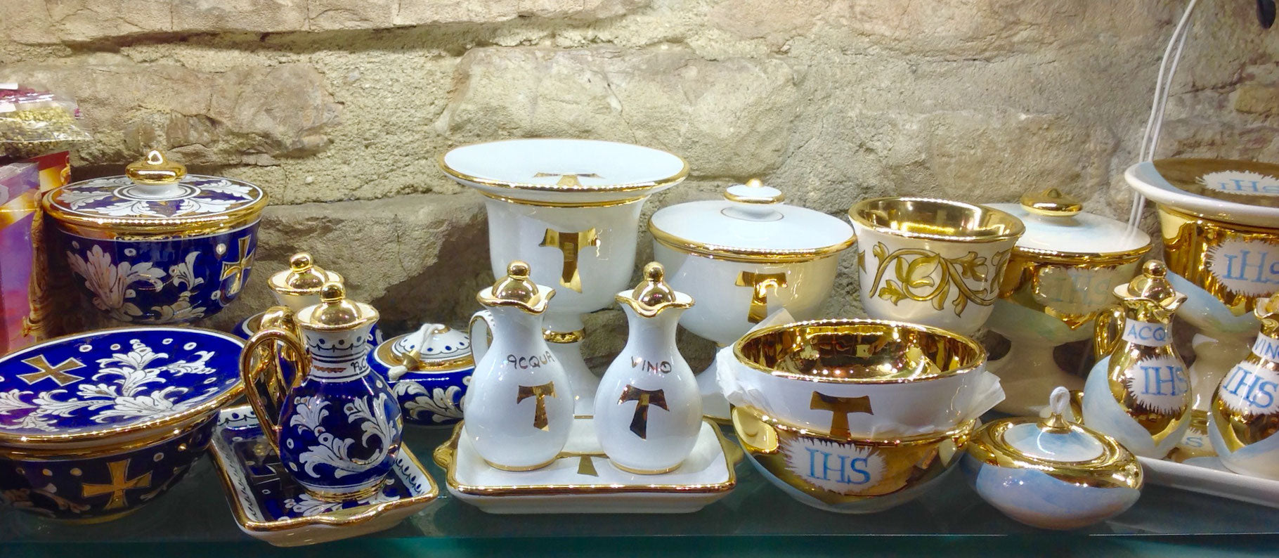 CALICE IN CERAMICA CON TAU