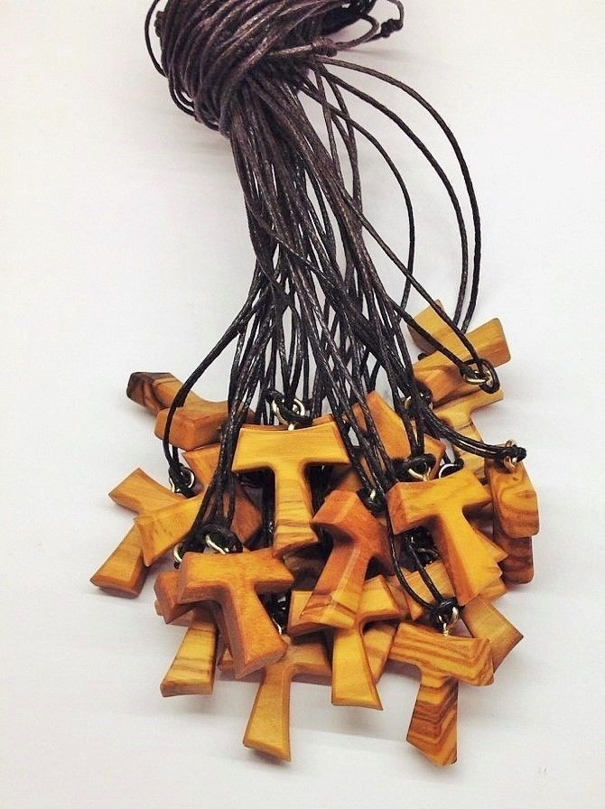 TAU IN LEGNO D'ULIVO modello M, CON FILO MARRONE
