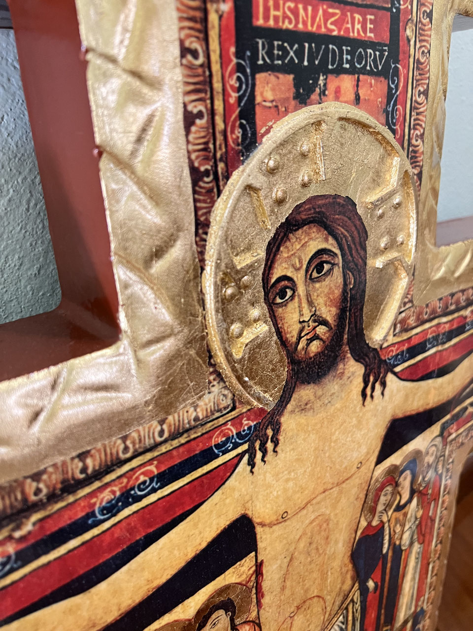 CROCIFISSO DI SAN DAMIANO GRANDI DIMENSIONE CON BORDO DORATO E LEGNO MASSELLO