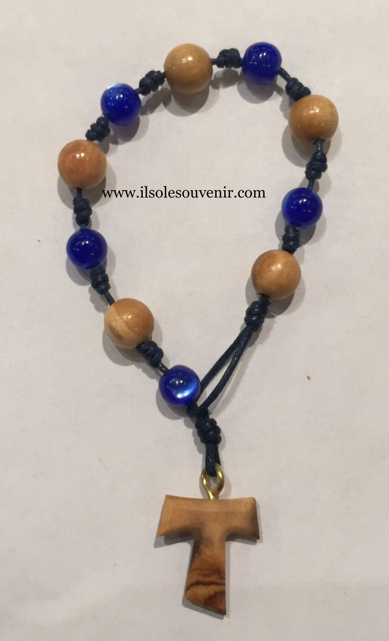 Bracciale rosario con grani in ulivo e colorati e Tau